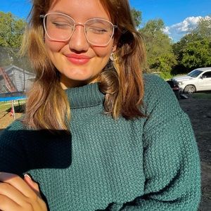 Meet your Posher, Lexi